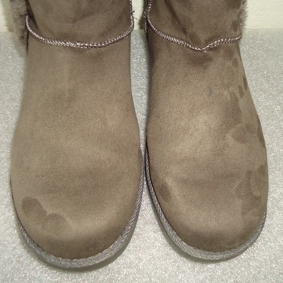 Airwalk Women's Brown Suede Faux Fur Lined Toggle Button Boots Winter Shoes 11 - Picture 7 of 13